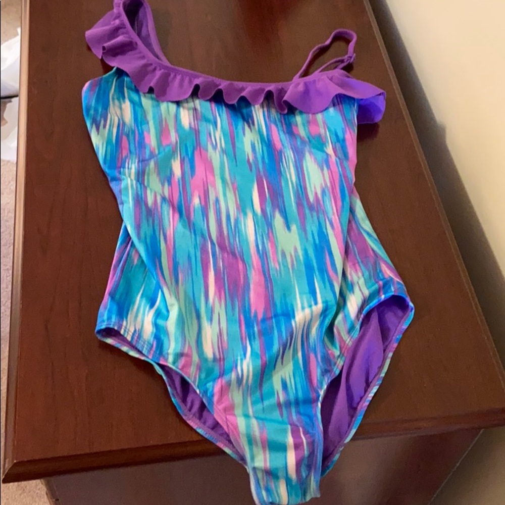 Girls one piece bathing suit